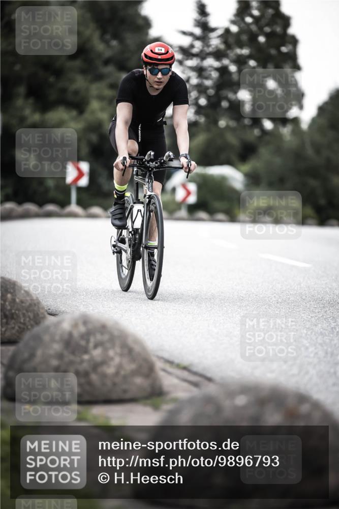 21.06.2026 - 29. Vierlanden-Triathlon H.Heesch http://msf.ph/oto/9896793 21.06.2026 09:58:07 Radfahren 19, 54, 267 meine-sportfotos.de