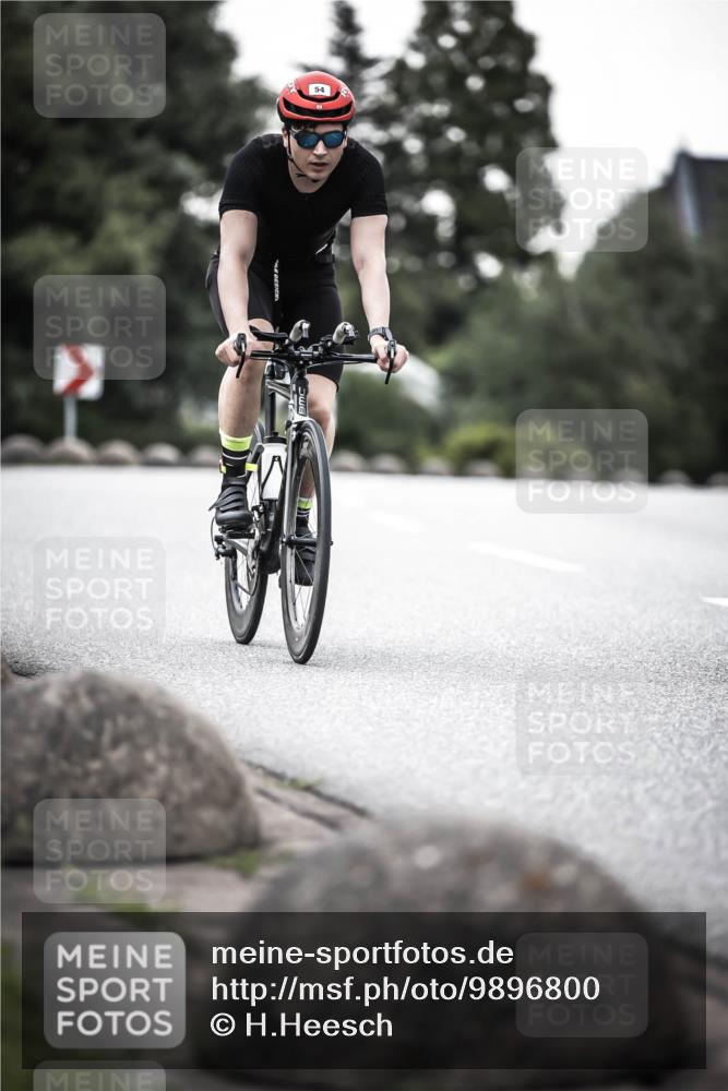21.06.2026 - 29. Vierlanden-Triathlon H.Heesch http://msf.ph/oto/9896800 21.06.2026 09:58:07 Radfahren 19, 54, 267 meine-sportfotos.de