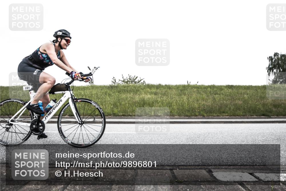 21.06.2026 - 29. Vierlanden-Triathlon H.Heesch http://msf.ph/oto/9896801 21.06.2026 10:10:56 Radfahren 81, 242, 281, 283 meine-sportfotos.de