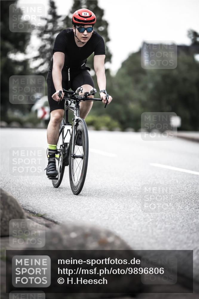 21.06.2026 - 29. Vierlanden-Triathlon H.Heesch http://msf.ph/oto/9896806 21.06.2026 09:58:08 Radfahren 19, 54, 165, 267 meine-sportfotos.de