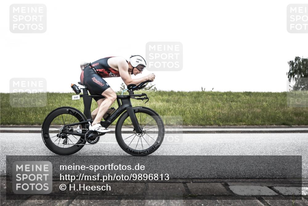 21.06.2026 - 29. Vierlanden-Triathlon H.Heesch http://msf.ph/oto/9896813 21.06.2026 10:11:12 Radfahren 261, 440 meine-sportfotos.de
