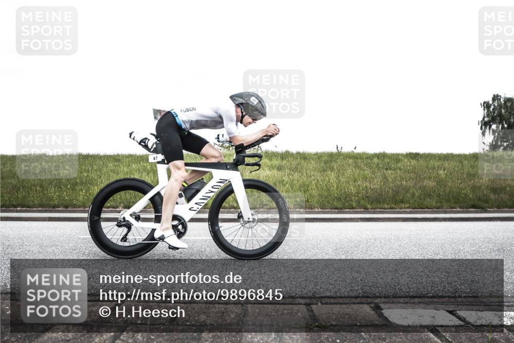 21.06.2026 - 29. Vierlanden-Triathlon H.Heesch http://msf.ph/oto/9896845 21.06.2026 10:11:56 Radfahren 47, 161, 246, 414 meine-sportfotos.de
