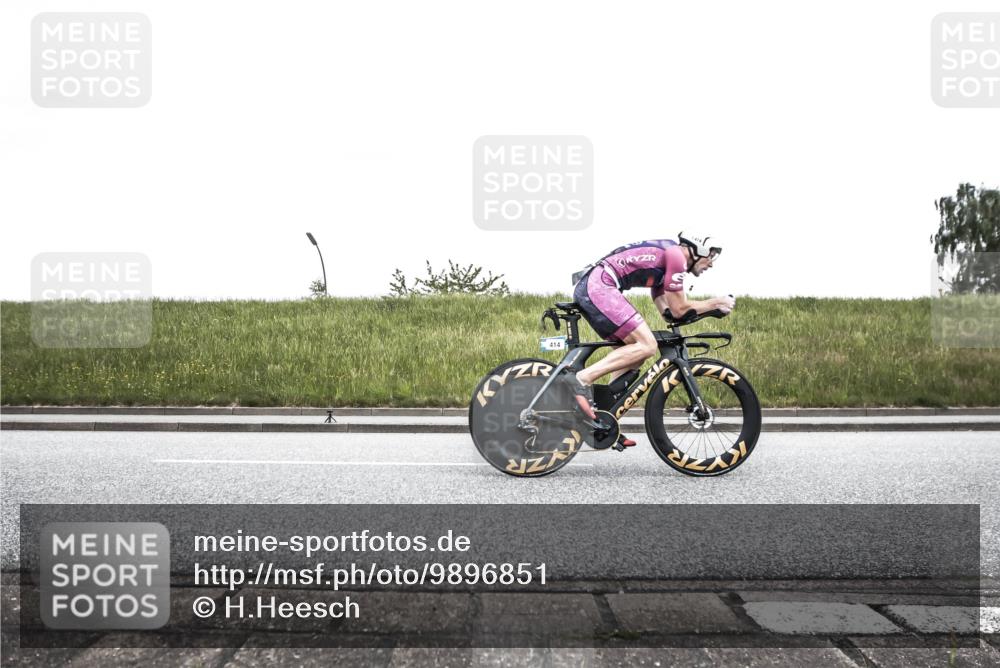 21.06.2026 - 29. Vierlanden-Triathlon H.Heesch http://msf.ph/oto/9896851 21.06.2026 10:11:59 Radfahren 47, 115, 160, 161, 205, 248, 414 meine-sportfotos.de