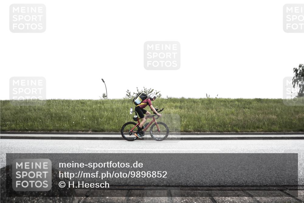 21.06.2026 - 29. Vierlanden-Triathlon H.Heesch http://msf.ph/oto/9896852 21.06.2026 14:39:03 Radfahren  meine-sportfotos.de