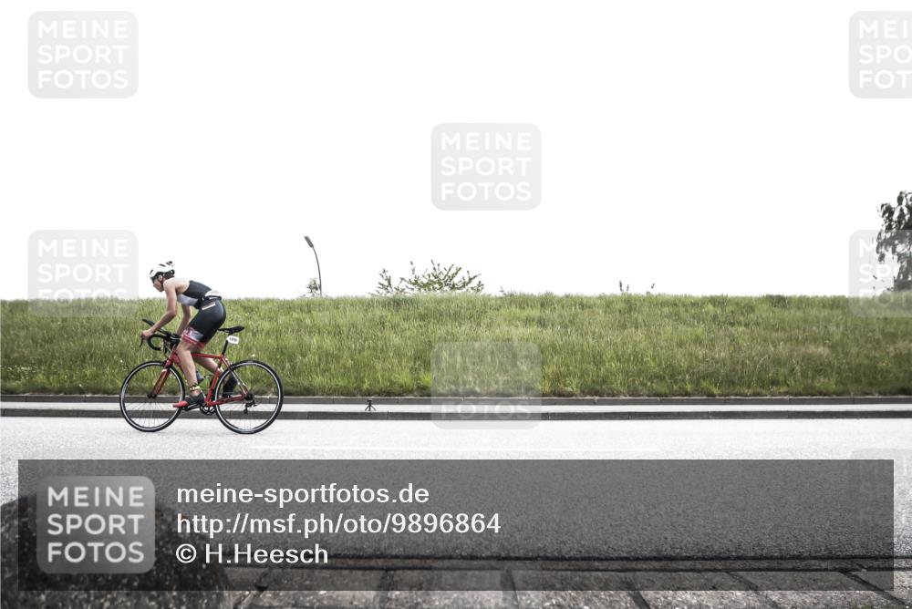 21.06.2026 - 29. Vierlanden-Triathlon H.Heesch http://msf.ph/oto/9896864 21.06.2026 14:42:45 Radfahren  meine-sportfotos.de