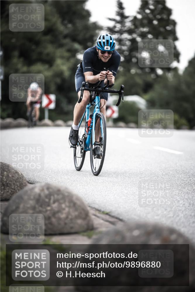 21.06.2026 - 29. Vierlanden-Triathlon H.Heesch http://msf.ph/oto/9896880 21.06.2026 09:58:30 Radfahren 46, 62, 202, 298, 364, 375 meine-sportfotos.de