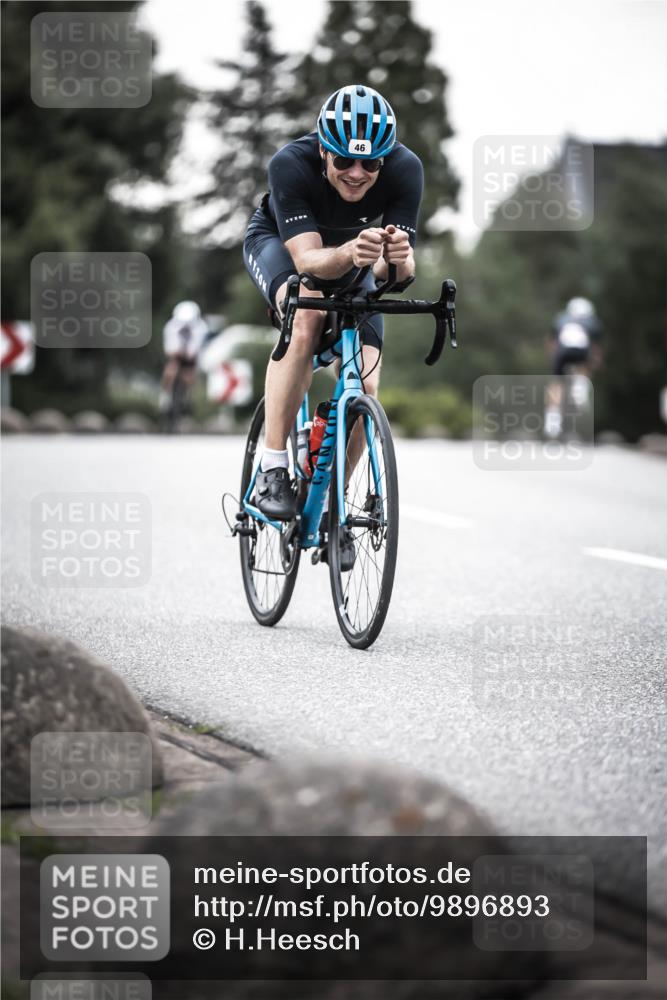 21.06.2026 - 29. Vierlanden-Triathlon H.Heesch http://msf.ph/oto/9896893 21.06.2026 09:58:30 Radfahren 46, 62, 202, 298, 364, 375 meine-sportfotos.de