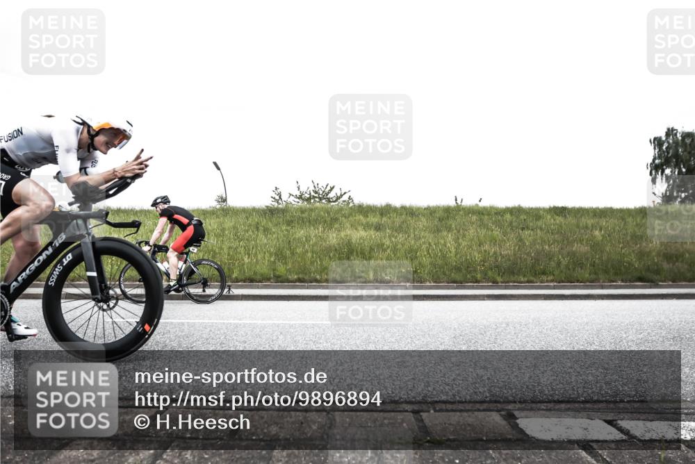21.06.2026 - 29. Vierlanden-Triathlon H.Heesch http://msf.ph/oto/9896894 21.06.2026 10:13:14 Radfahren 36, 48, 60, 126, 232, 275, 395, 429 meine-sportfotos.de
