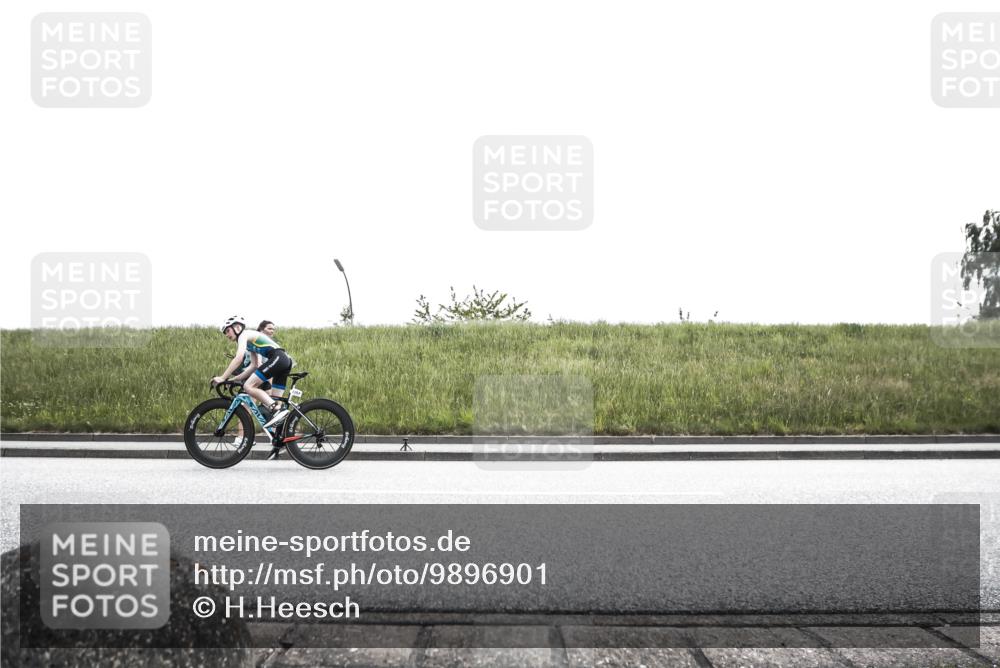 21.06.2026 - 29. Vierlanden-Triathlon H.Heesch http://msf.ph/oto/9896901 21.06.2026 14:44:26 Radfahren 1260, 1266 meine-sportfotos.de