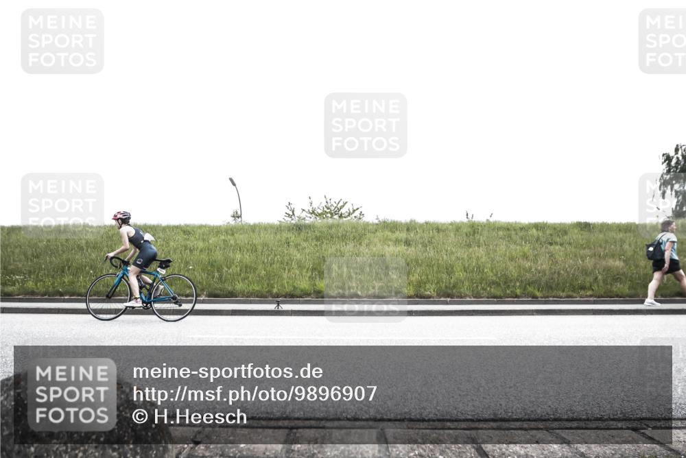 21.06.2026 - 29. Vierlanden-Triathlon H.Heesch http://msf.ph/oto/9896907 21.06.2026 14:44:32 Radfahren 1266 meine-sportfotos.de