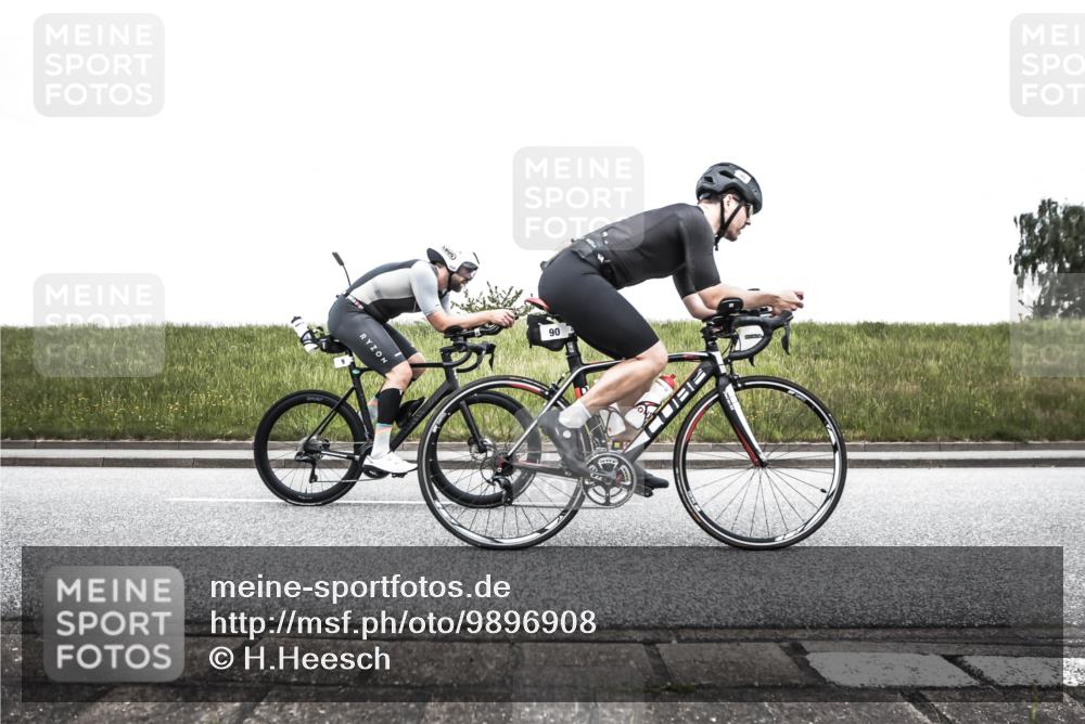 21.06.2026 - 29. Vierlanden-Triathlon H.Heesch http://msf.ph/oto/9896908 21.06.2026 10:13:28 Radfahren 9, 26, 75, 90, 236, 276 meine-sportfotos.de