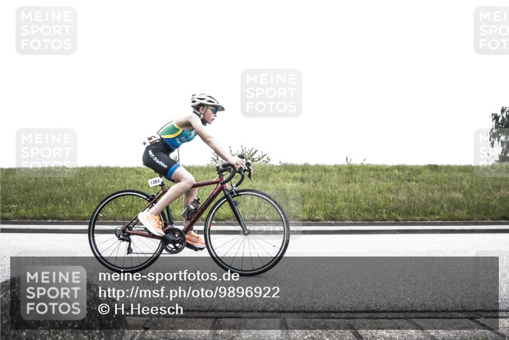 21.06.2026 - 29. Vierlanden-Triathlon H.Heesch http://msf.ph/oto/9896922 21.06.2026 14:45:39 Radfahren 1229, 1236, 1261, 1268 meine-sportfotos.de