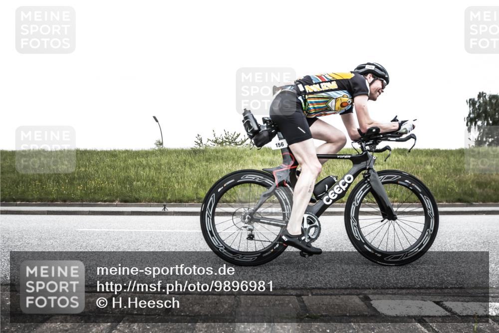 21.06.2026 - 29. Vierlanden-Triathlon H.Heesch http://msf.ph/oto/9896981 21.06.2026 10:15:10 Radfahren 23, 33, 129, 156, 424 meine-sportfotos.de