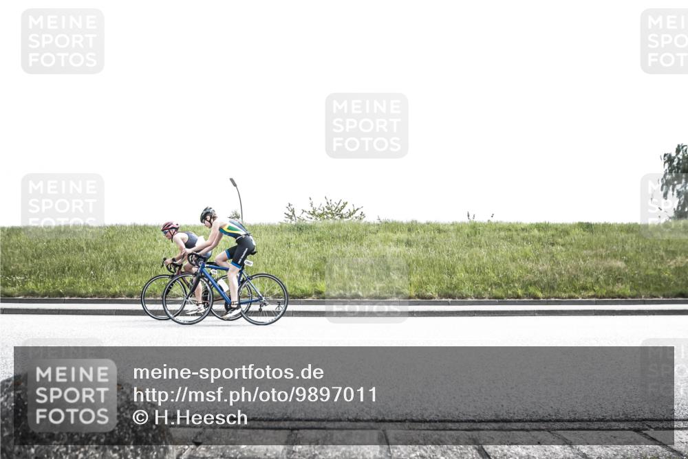 21.06.2026 - 29. Vierlanden-Triathlon H.Heesch http://msf.ph/oto/9897011 21.06.2026 14:53:37 Radfahren  meine-sportfotos.de