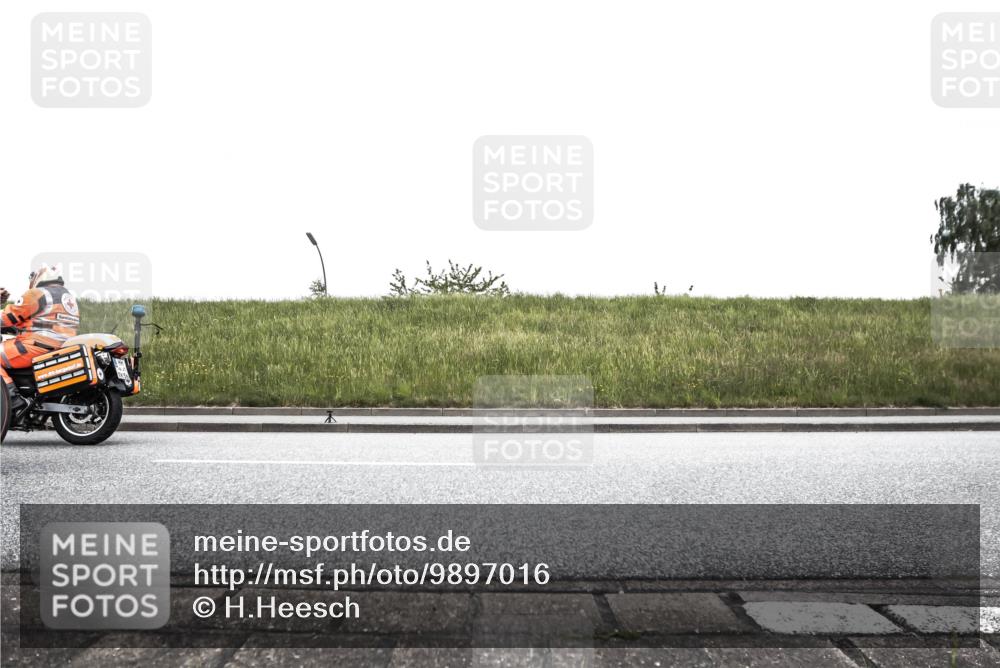 21.06.2026 - 29. Vierlanden-Triathlon H.Heesch http://msf.ph/oto/9897016 21.06.2026 10:15:46 Radfahren 231, 394, 397, 447, 449, 467 meine-sportfotos.de