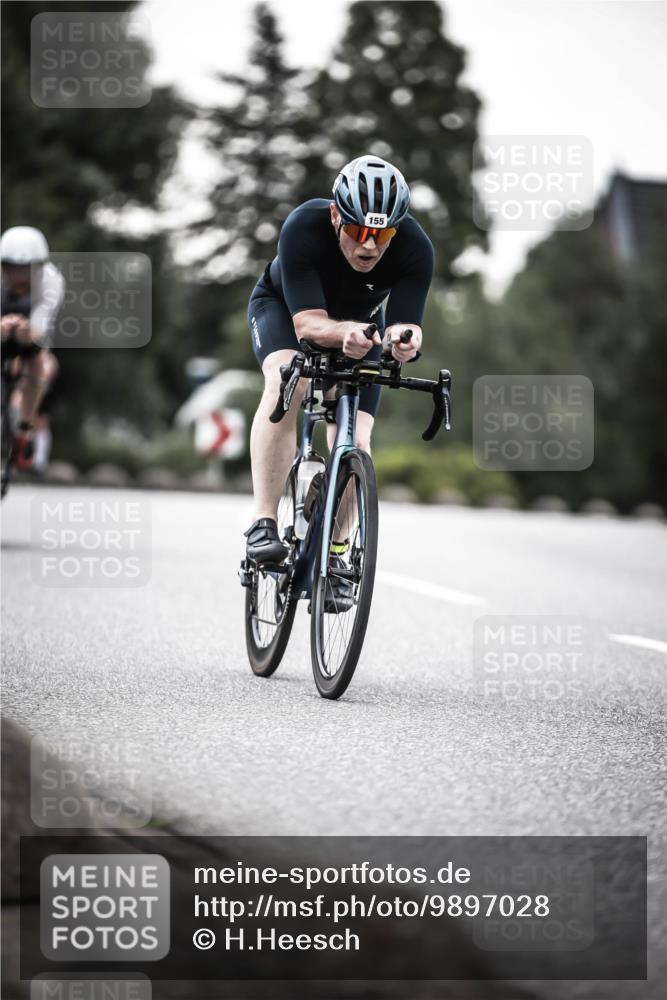 21.06.2026 - 29. Vierlanden-Triathlon H.Heesch http://msf.ph/oto/9897028 21.06.2026 09:59:34 Radfahren 34, 42, 82, 155, 166, 223, 255 meine-sportfotos.de
