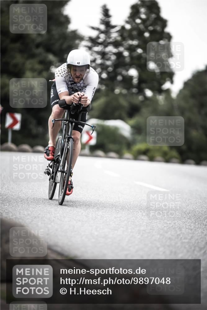21.06.2026 - 29. Vierlanden-Triathlon H.Heesch http://msf.ph/oto/9897048 21.06.2026 09:59:35 Radfahren 34, 42, 82, 155, 166, 223, 255 meine-sportfotos.de