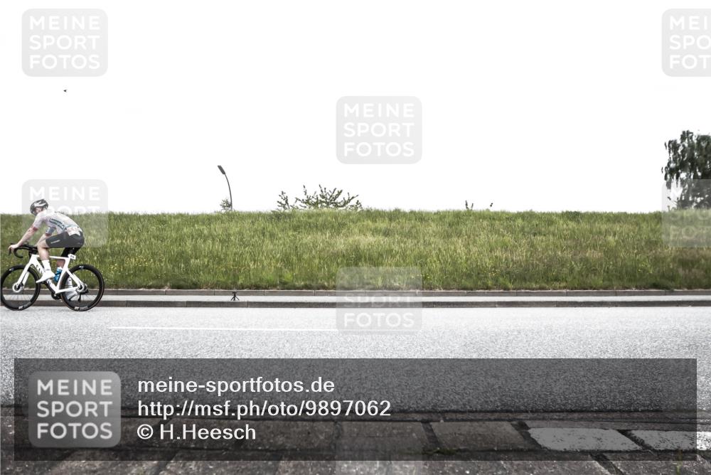 21.06.2026 - 29. Vierlanden-Triathlon H.Heesch http://msf.ph/oto/9897062 21.06.2026 10:16:48 Radfahren 114 meine-sportfotos.de