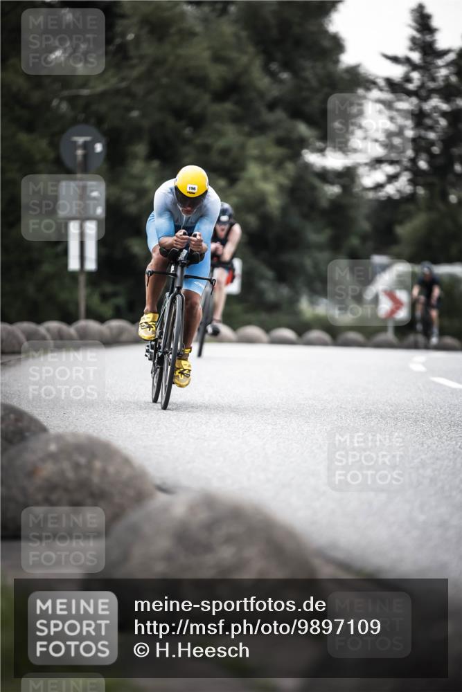 21.06.2026 - 29. Vierlanden-Triathlon H.Heesch http://msf.ph/oto/9897109 21.06.2026 09:59:46 Radfahren 131, 173, 196, 221, 377 meine-sportfotos.de