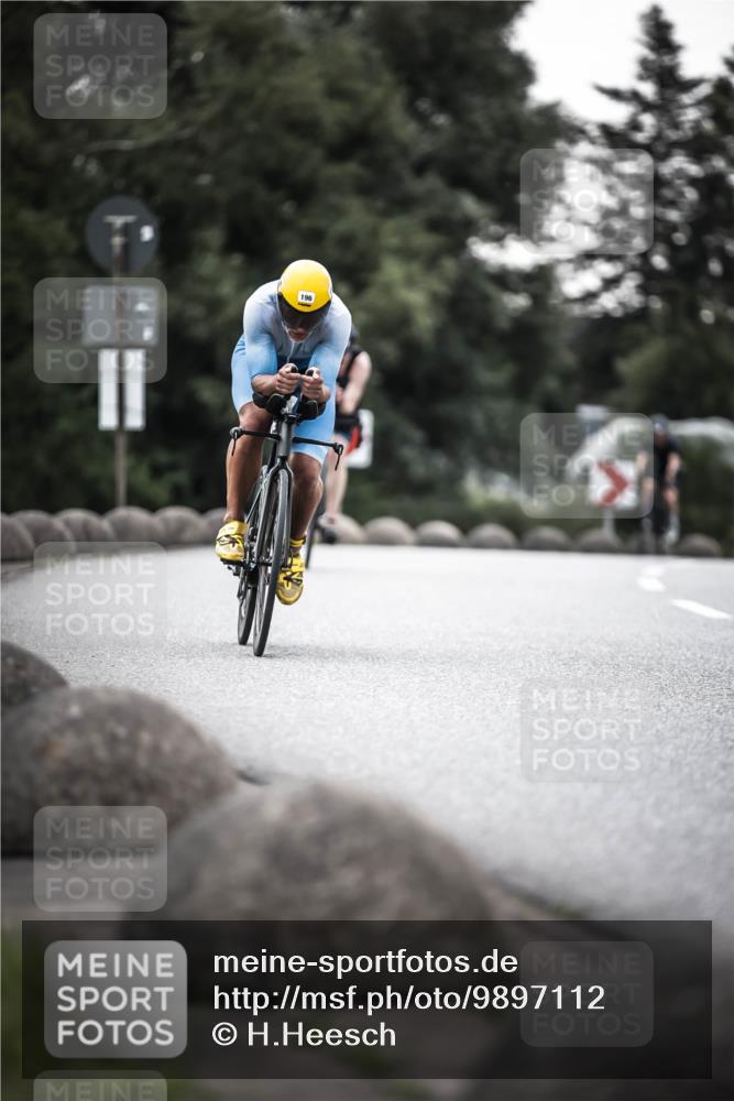 21.06.2026 - 29. Vierlanden-Triathlon H.Heesch http://msf.ph/oto/9897112 21.06.2026 09:59:46 Radfahren 131, 173, 196, 221, 377 meine-sportfotos.de
