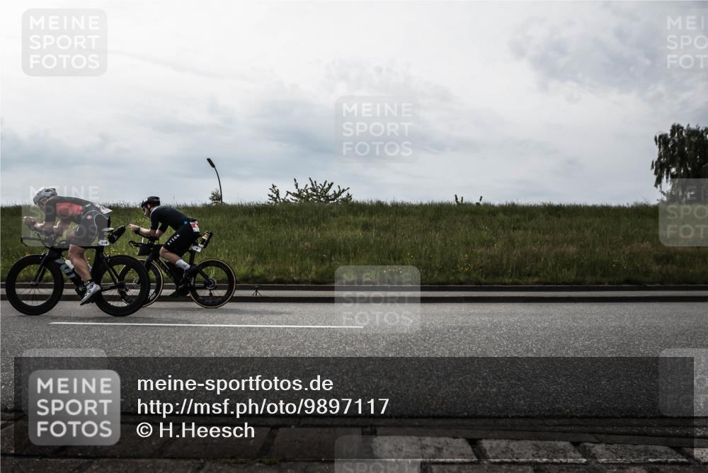 21.06.2026 - 29. Vierlanden-Triathlon H.Heesch http://msf.ph/oto/9897117 21.06.2026 09:19:52 Radfahren 4, 112, 154, 219, 267 meine-sportfotos.de