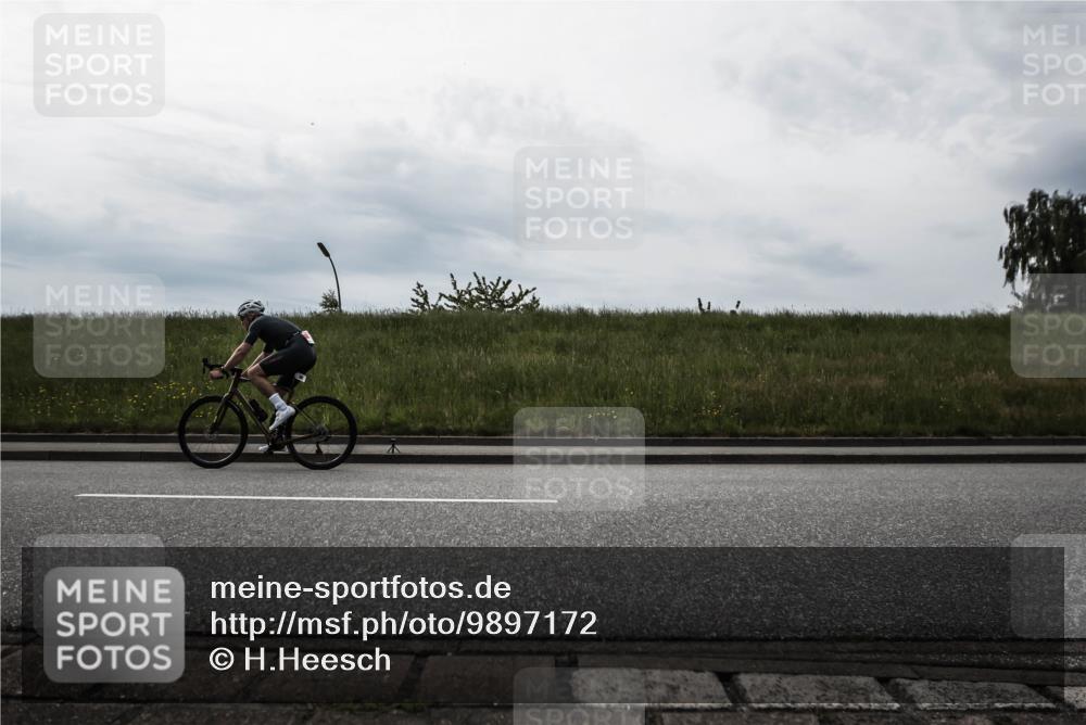 21.06.2026 - 29. Vierlanden-Triathlon H.Heesch http://msf.ph/oto/9897172 21.06.2026 09:21:20 Radfahren 88, 136, 141, 207, 272 meine-sportfotos.de