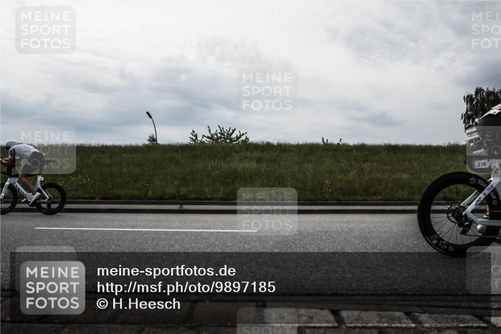 21.06.2026 - 29. Vierlanden-Triathlon H.Heesch http://msf.ph/oto/9897185 21.06.2026 09:21:29 Radfahren 136, 141, 164, 193, 207, 239, 272 meine-sportfotos.de