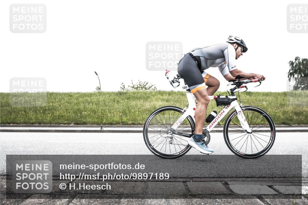 21.06.2026 - 29. Vierlanden-Triathlon H.Heesch http://msf.ph/oto/9897189 21.06.2026 10:22:44 Radfahren 48, 120, 129, 140, 401 meine-sportfotos.de