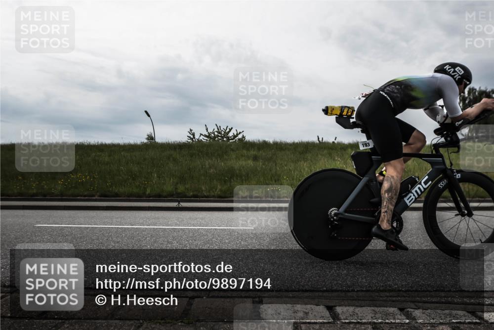 21.06.2026 - 29. Vierlanden-Triathlon H.Heesch http://msf.ph/oto/9897194 21.06.2026 09:21:34 Radfahren 164, 193, 239 meine-sportfotos.de