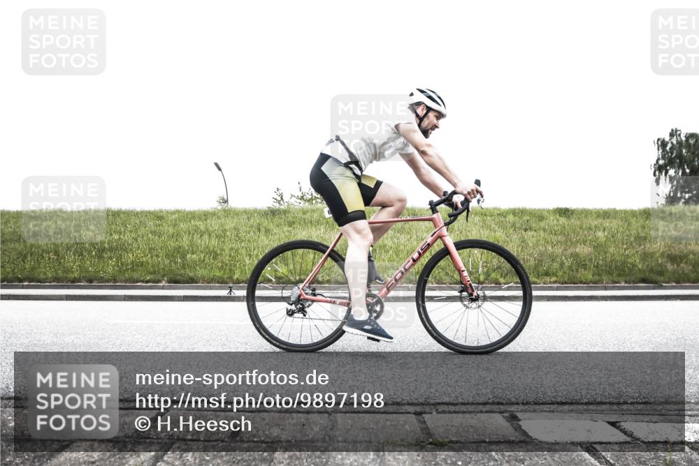 21.06.2026 - 29. Vierlanden-Triathlon H.Heesch http://msf.ph/oto/9897198 21.06.2026 10:23:02 Radfahren 193, 226, 241, 256, 302, 404, 614 meine-sportfotos.de