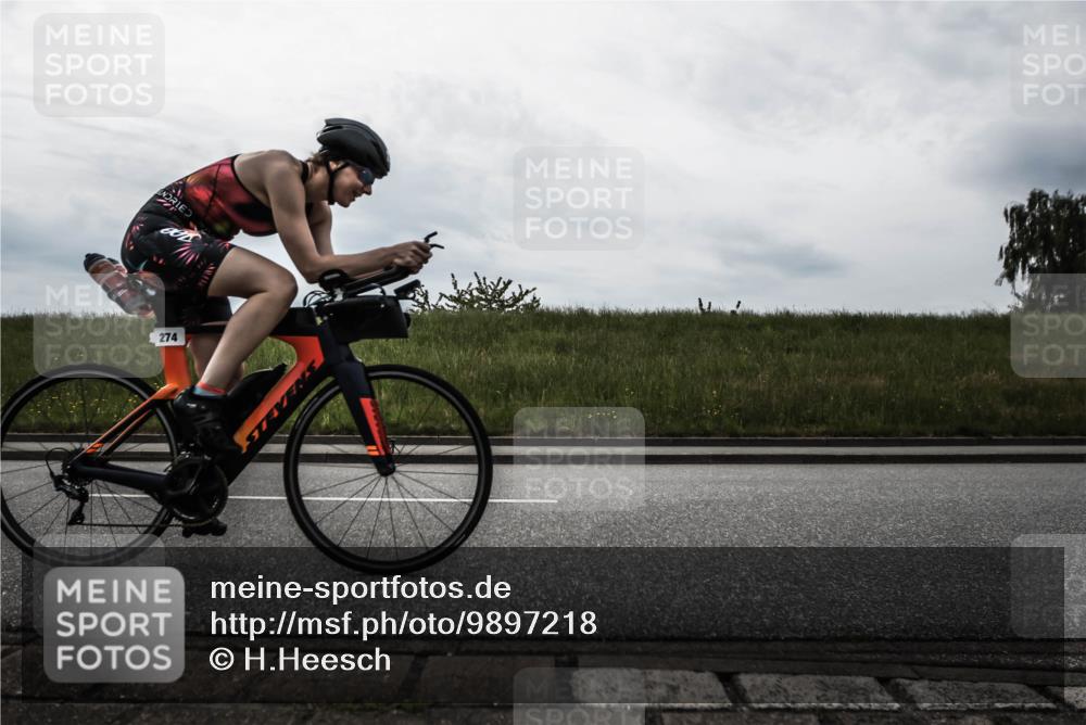 21.06.2026 - 29. Vierlanden-Triathlon H.Heesch http://msf.ph/oto/9897218 21.06.2026 09:22:19 Radfahren 118, 273, 274, 300 meine-sportfotos.de