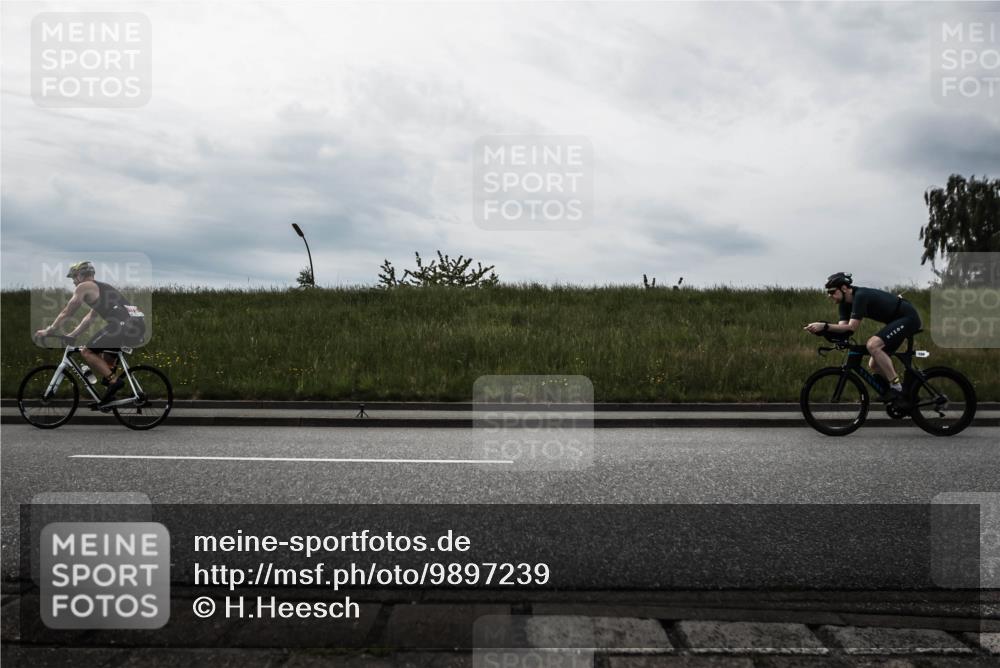 21.06.2026 - 29. Vierlanden-Triathlon H.Heesch http://msf.ph/oto/9897239 21.06.2026 09:22:42 Radfahren 34, 35, 104, 173, 271 meine-sportfotos.de
