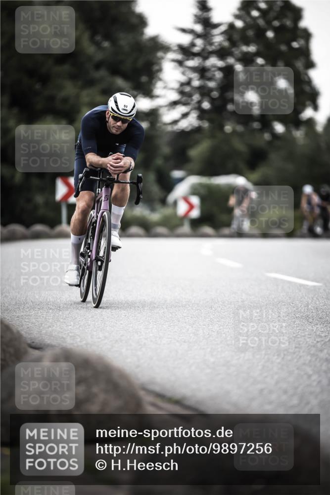 21.06.2026 - 29. Vierlanden-Triathlon H.Heesch http://msf.ph/oto/9897256 21.06.2026 10:02:03 Radfahren 51, 55, 78, 248, 265, 301 meine-sportfotos.de
