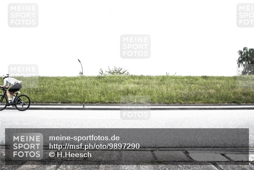 21.06.2026 - 29. Vierlanden-Triathlon H.Heesch http://msf.ph/oto/9897290 21.06.2026 10:23:55 Radfahren 62, 200, 288, 584 meine-sportfotos.de