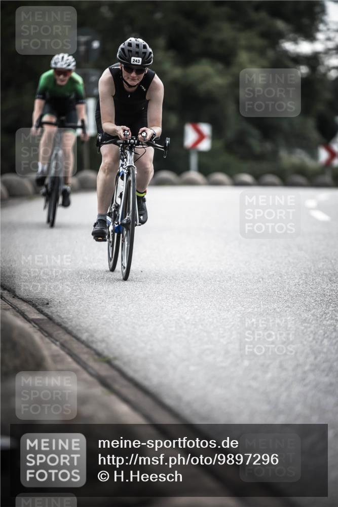 21.06.2026 - 29. Vierlanden-Triathlon H.Heesch http://msf.ph/oto/9897296 21.06.2026 09:27:42 Radfahren 135, 243, 259 meine-sportfotos.de