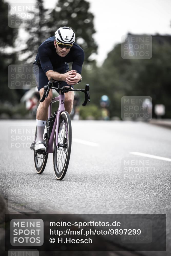 21.06.2026 - 29. Vierlanden-Triathlon H.Heesch http://msf.ph/oto/9897299 21.06.2026 10:02:03 Radfahren 51, 55, 78, 248, 265, 301 meine-sportfotos.de