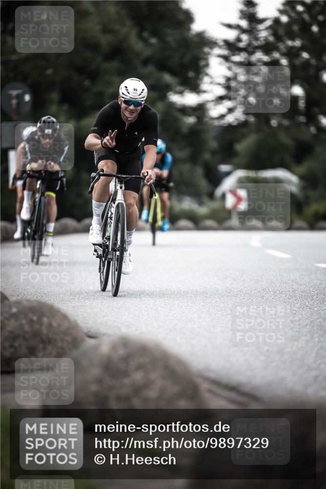 21.06.2026 - 29. Vierlanden-Triathlon H.Heesch http://msf.ph/oto/9897329 21.06.2026 10:02:08 Radfahren 55, 78, 265, 280, 301 meine-sportfotos.de