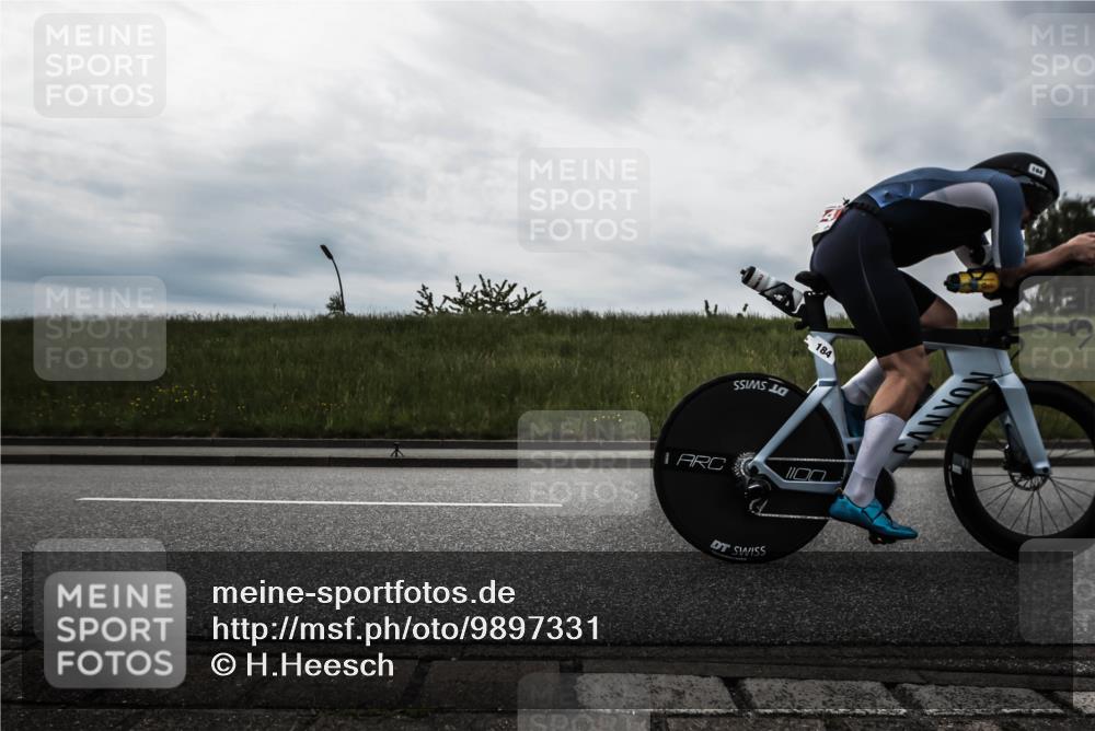 21.06.2026 - 29. Vierlanden-Triathlon H.Heesch http://msf.ph/oto/9897331 21.06.2026 09:24:10 Radfahren 62, 145, 184 meine-sportfotos.de