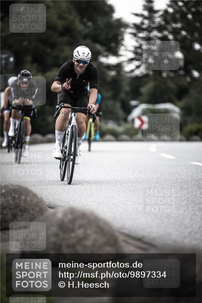 21.06.2026 - 29. Vierlanden-Triathlon H.Heesch http://msf.ph/oto/9897334 21.06.2026 10:02:08 Radfahren 55, 78, 265, 280, 301 meine-sportfotos.de