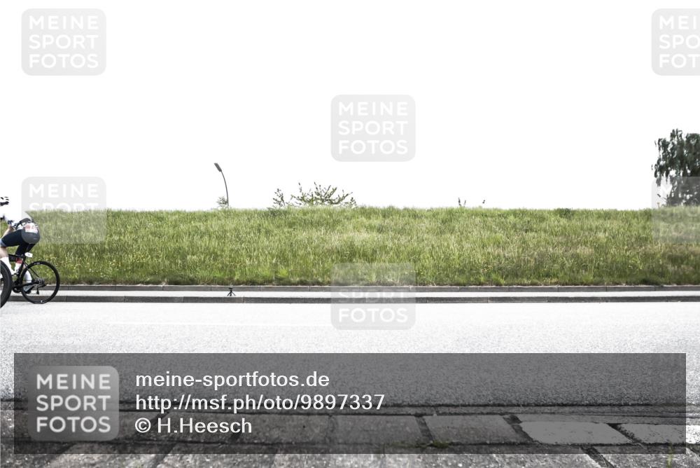 21.06.2026 - 29. Vierlanden-Triathlon H.Heesch http://msf.ph/oto/9897337 21.06.2026 10:24:30 Radfahren 74, 84, 94, 169, 196, 370, 377, 545, 552, 622, 625 meine-sportfotos.de