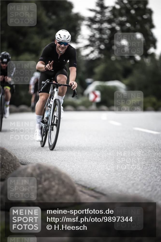 21.06.2026 - 29. Vierlanden-Triathlon H.Heesch http://msf.ph/oto/9897344 21.06.2026 10:02:08 Radfahren 55, 78, 265, 280, 301 meine-sportfotos.de
