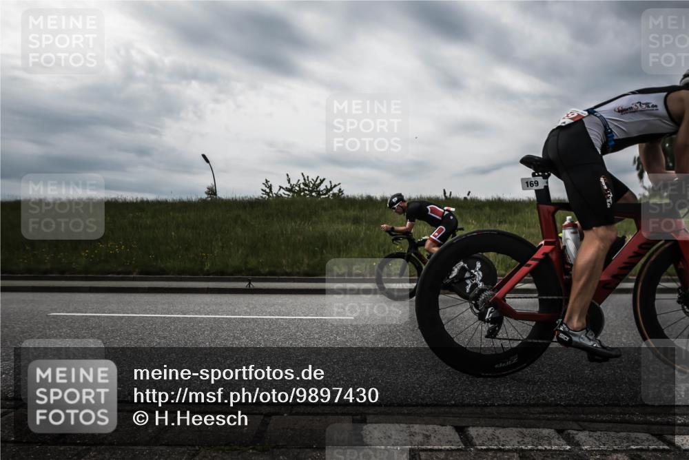 21.06.2026 - 29. Vierlanden-Triathlon H.Heesch http://msf.ph/oto/9897430 21.06.2026 09:27:10 Radfahren 27, 75, 84, 169, 198 meine-sportfotos.de