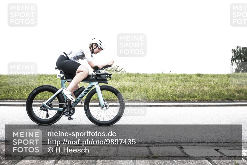21.06.2026 - 29. Vierlanden-Triathlon H.Heesch http://msf.ph/oto/9897435 21.06.2026 10:25:26 Radfahren 168, 521, 540, 602 meine-sportfotos.de