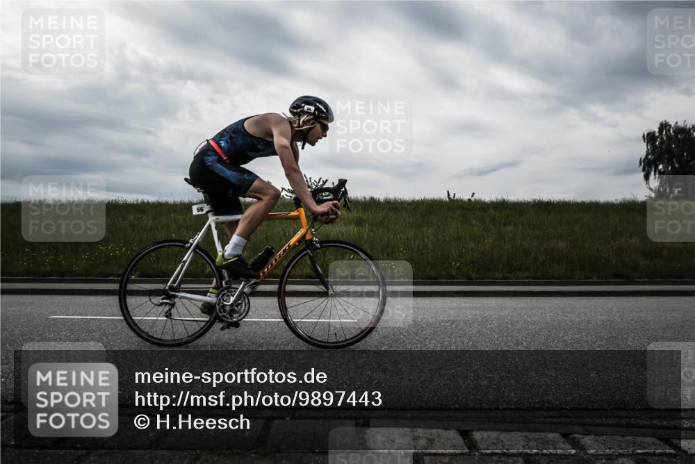 21.06.2026 - 29. Vierlanden-Triathlon H.Heesch http://msf.ph/oto/9897443 21.06.2026 09:27:23 Radfahren 43, 56, 69, 86, 103, 130, 139, 157, 179 meine-sportfotos.de