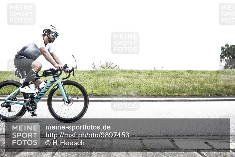 21.06.2026 - 29. Vierlanden-Triathlon H.Heesch http://msf.ph/oto/9897453 21.06.2026 10:25:44 Radfahren 6, 41, 63, 211, 369, 599 meine-sportfotos.de