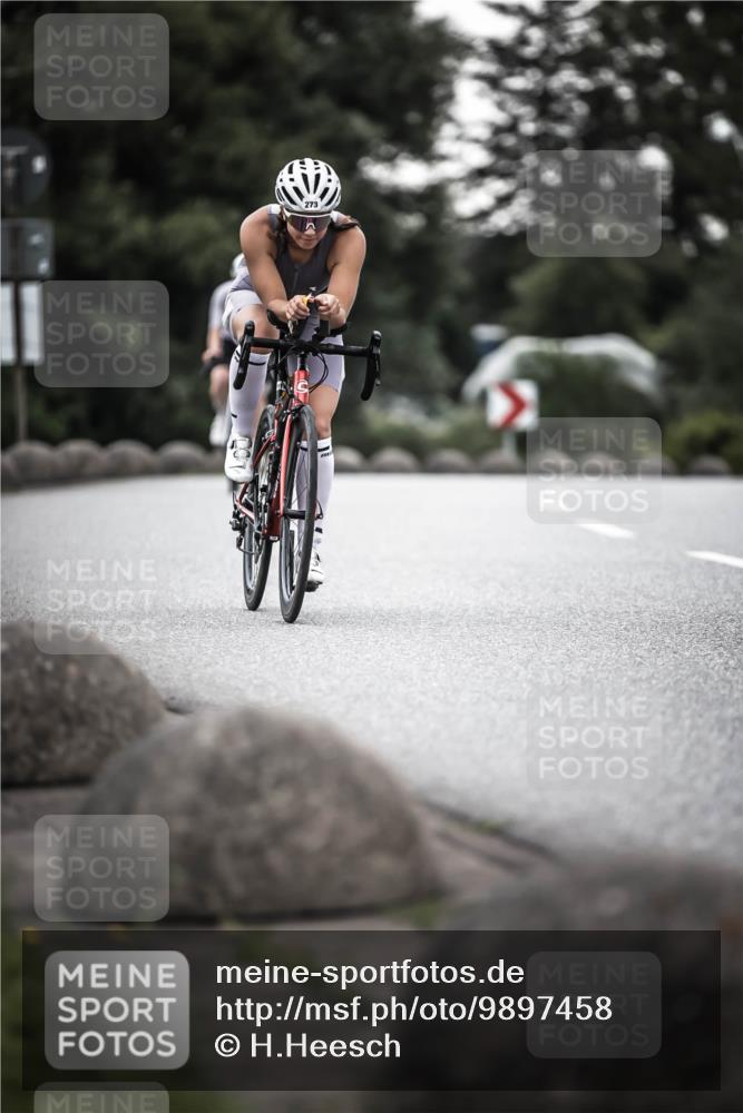 21.06.2026 - 29. Vierlanden-Triathlon H.Heesch http://msf.ph/oto/9897458 21.06.2026 10:02:18 Radfahren 72, 118, 119, 186, 273, 339 meine-sportfotos.de