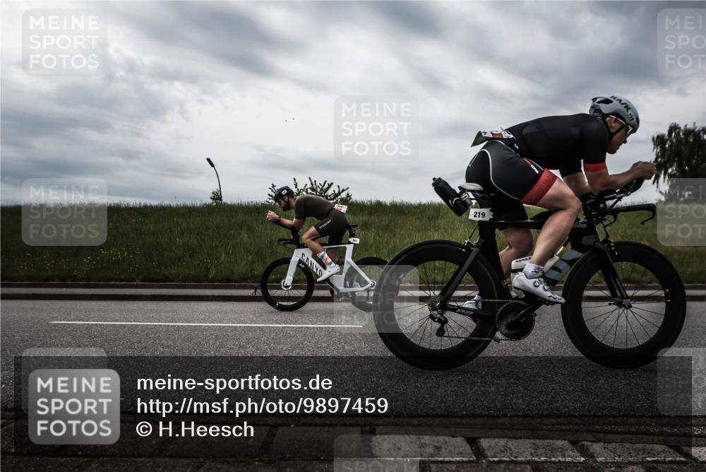 21.06.2026 - 29. Vierlanden-Triathlon H.Heesch http://msf.ph/oto/9897459 21.06.2026 09:27:58 Radfahren 83, 99, 161, 219 meine-sportfotos.de