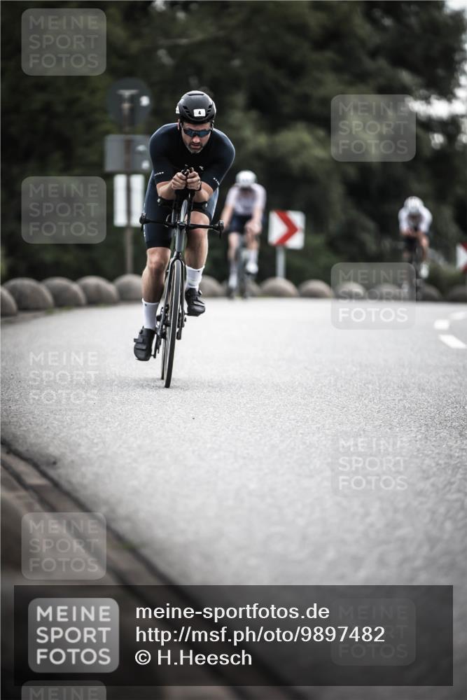 21.06.2026 - 29. Vierlanden-Triathlon H.Heesch http://msf.ph/oto/9897482 21.06.2026 09:28:17 Radfahren 4, 151, 154, 277 meine-sportfotos.de