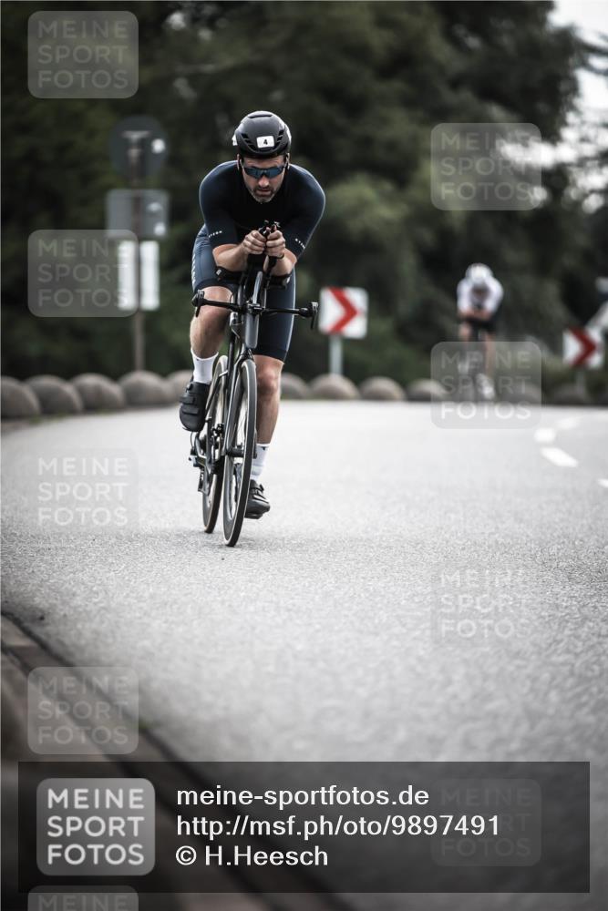 21.06.2026 - 29. Vierlanden-Triathlon H.Heesch http://msf.ph/oto/9897491 21.06.2026 09:28:17 Radfahren 4, 151, 154, 277 meine-sportfotos.de