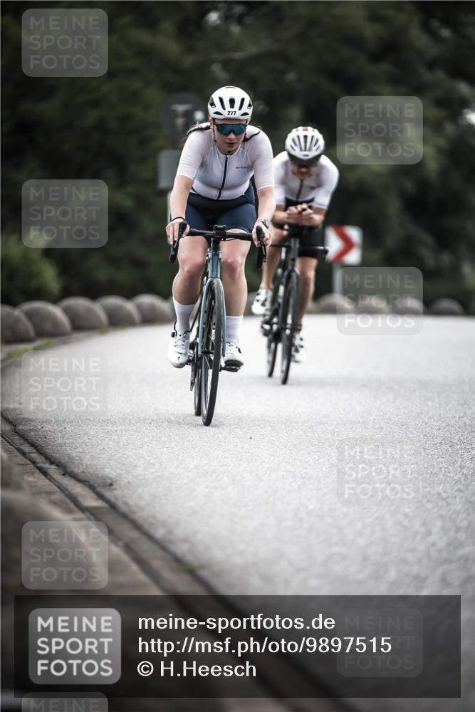 21.06.2026 - 29. Vierlanden-Triathlon H.Heesch http://msf.ph/oto/9897515 21.06.2026 09:28:21 Radfahren 4, 151, 154, 277 meine-sportfotos.de